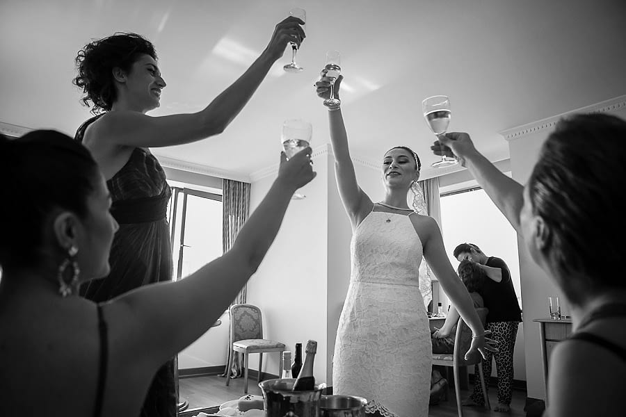 belgesel düğün fotoğrafçısı doğru anda doğru kareyi yakalayabilir