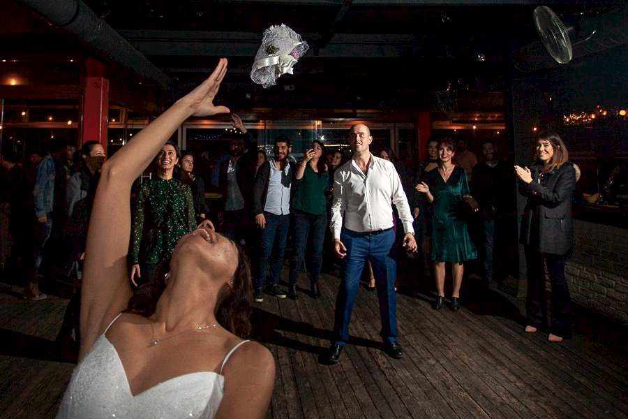 düğünlerde sosyal mesafeyi korumak mümkün mü