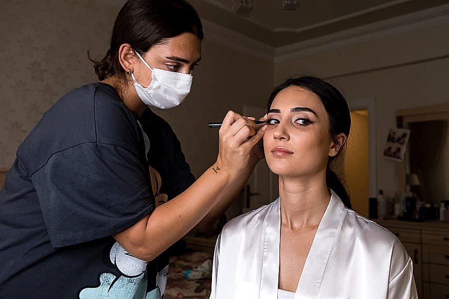 coronavirüs önlemli gelin makyajı